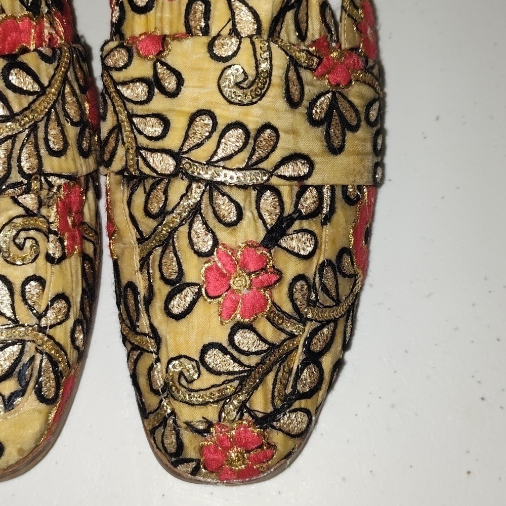 Free People gold and red Embroidered Mules size 38 Floral - Picture 9 of 12